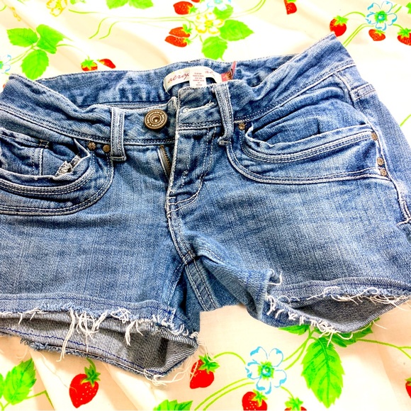 Aeropostale Pants - Size 1/2 Aeropostale shorts